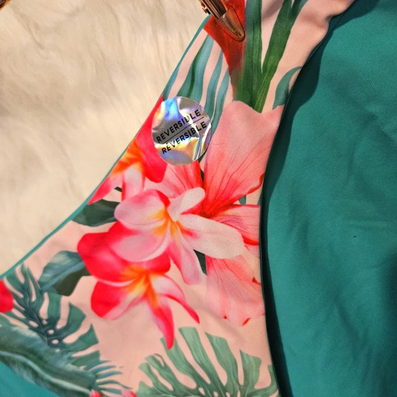 Ardene Flirty Reversible Floral and Teal Bikini Bottoms - Picture 3 of 5